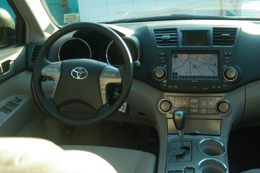  Toyota Highlander Sport 2008 года  (фото 43 из 57)
